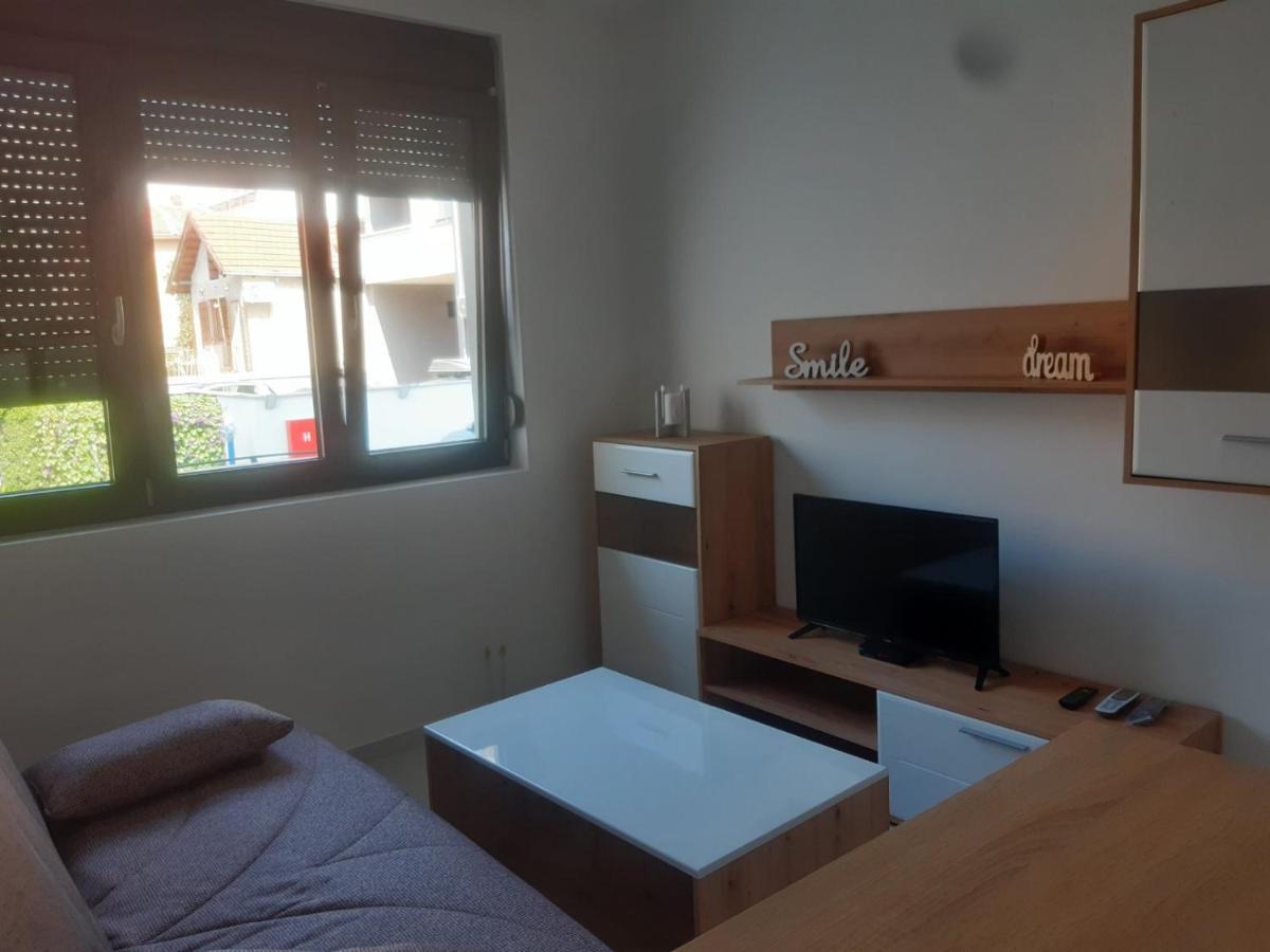 Stojanovic Apartments Ni Buitenkant foto