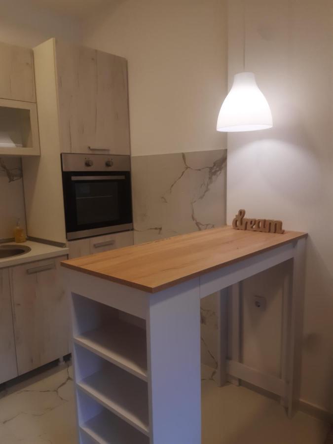 Stojanovic Apartments Ni Buitenkant foto